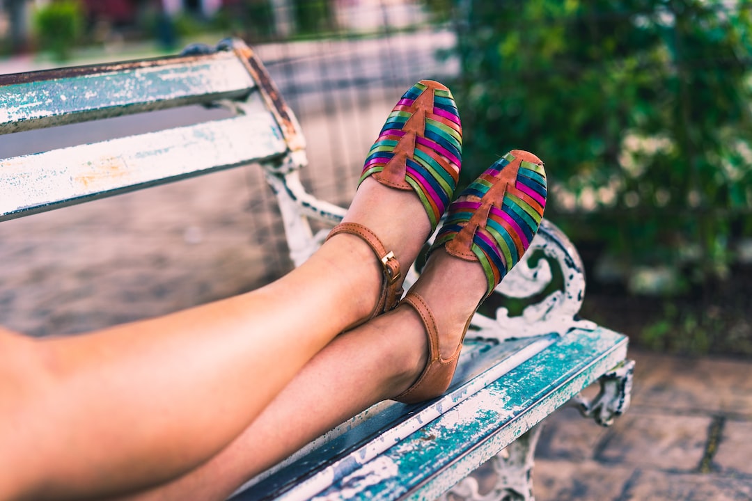Sandały damskie – jakie można spotkać ich typy?
